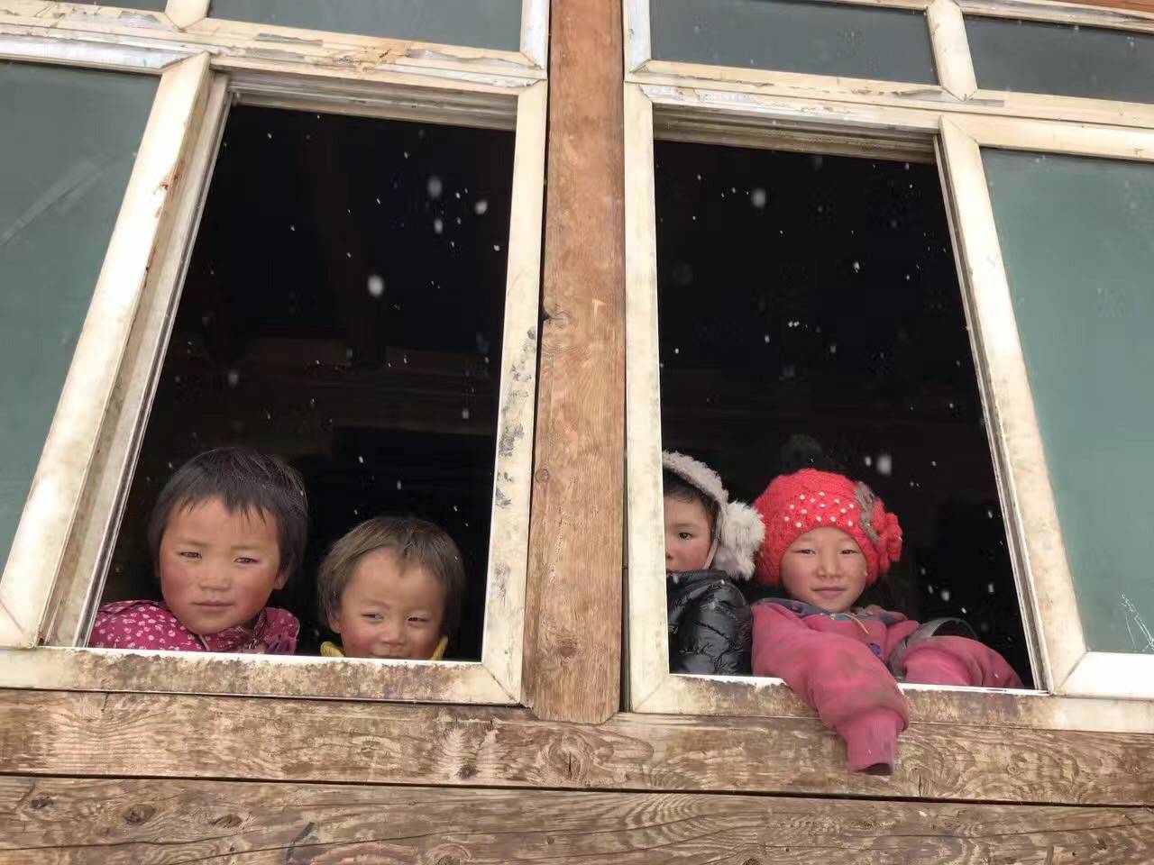 哈尔滨冯岩糕点烘焙培训有限公司公益回顾丨家国同欢月同圆 温暖满载甘孜州(图9)
