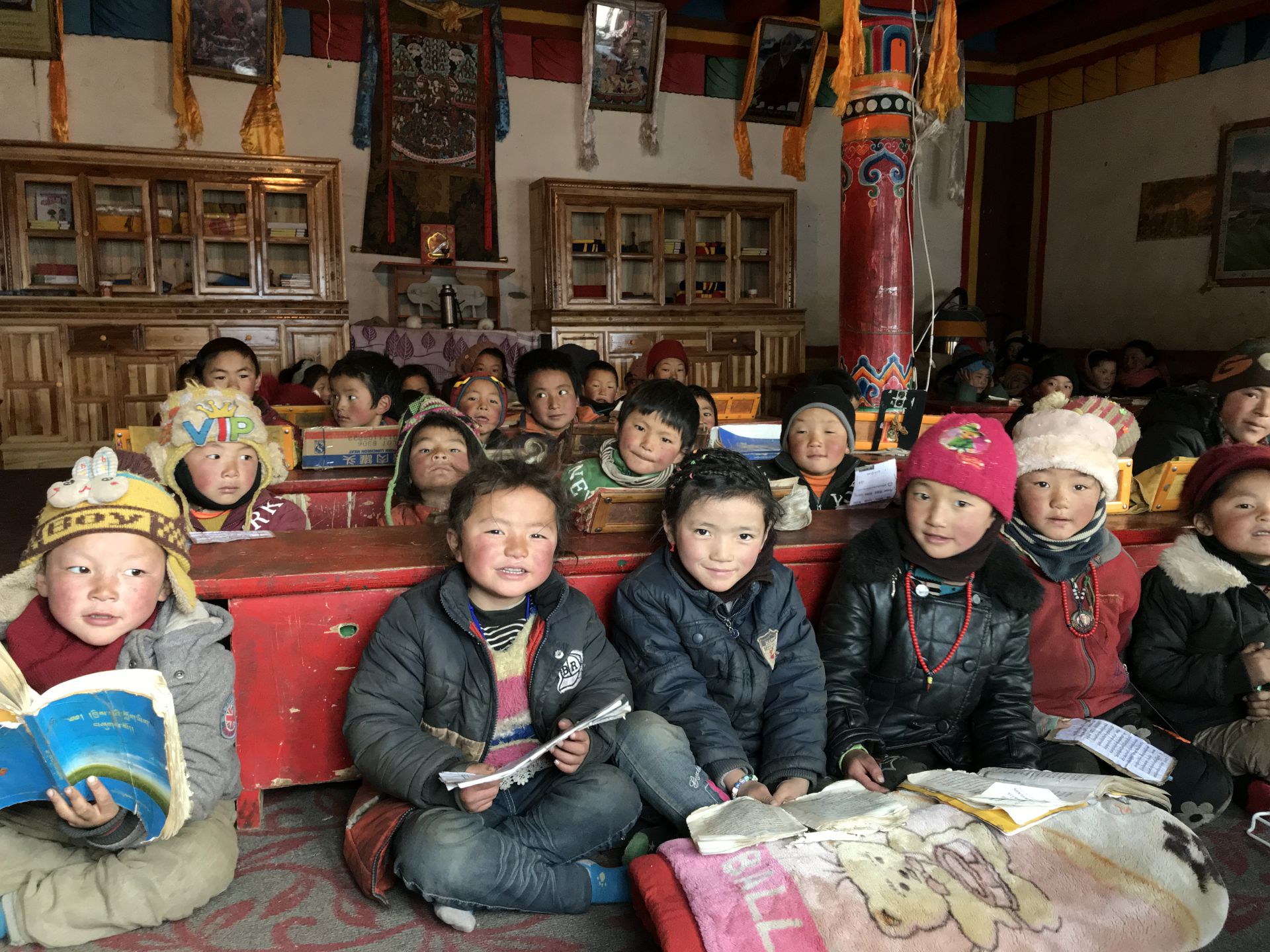 哈尔滨冯岩糕点烘焙培训有限公司公益回顾丨家国同欢月同圆 温暖满载甘孜州(图11)